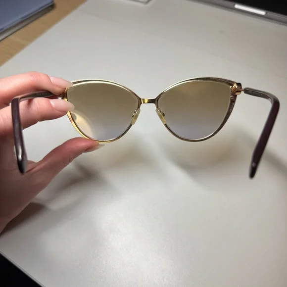 Fendi Burgundy Cat-Eye Sunglasses - threedaughtersproperties.com display picture 2